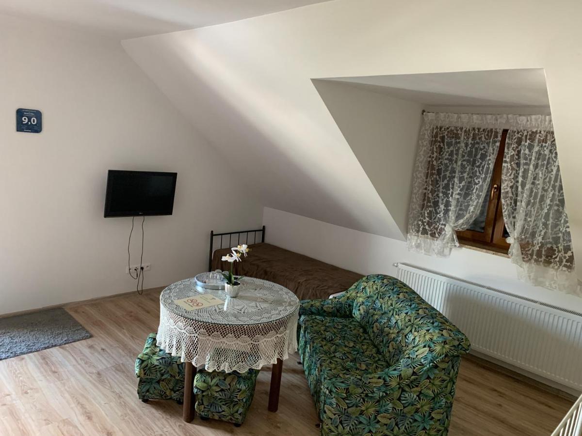 Motel U Olka Boczow Exteriör bild