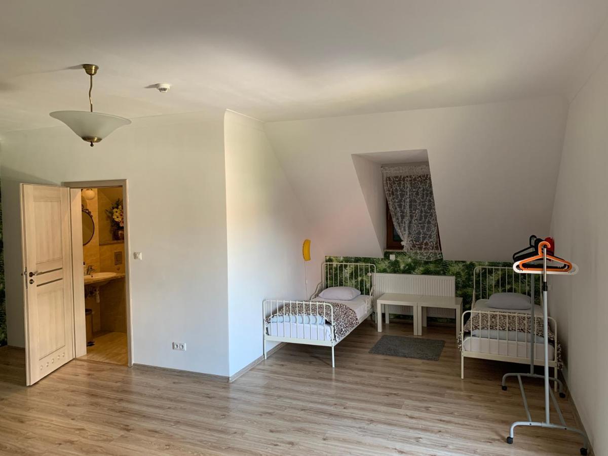 Motel U Olka Boczow Exteriör bild