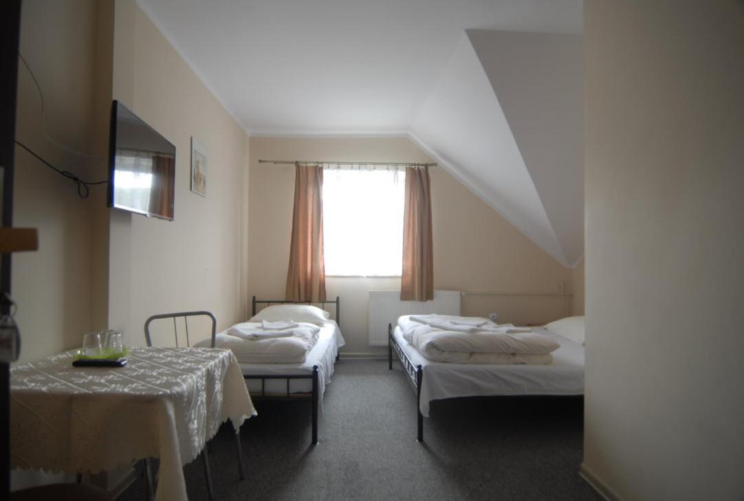 Motel U Olka Boczow Exteriör bild