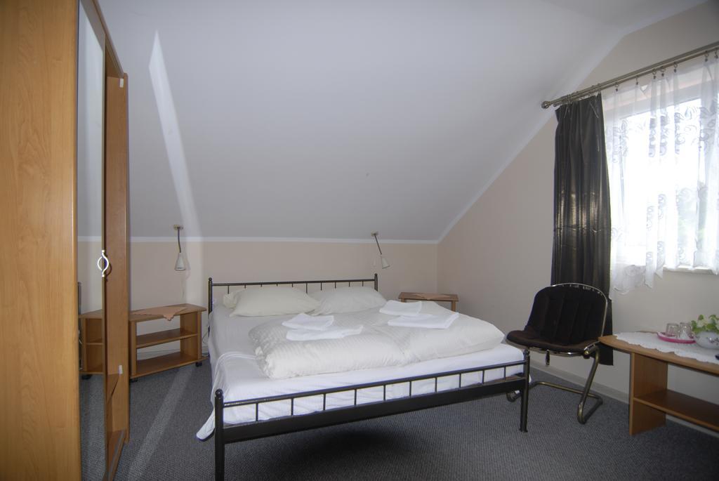 Motel U Olka Boczow Exteriör bild